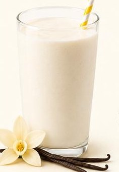 Vanilla Yogurt Drink made with Pumjil Yogurt Smoothie Mix